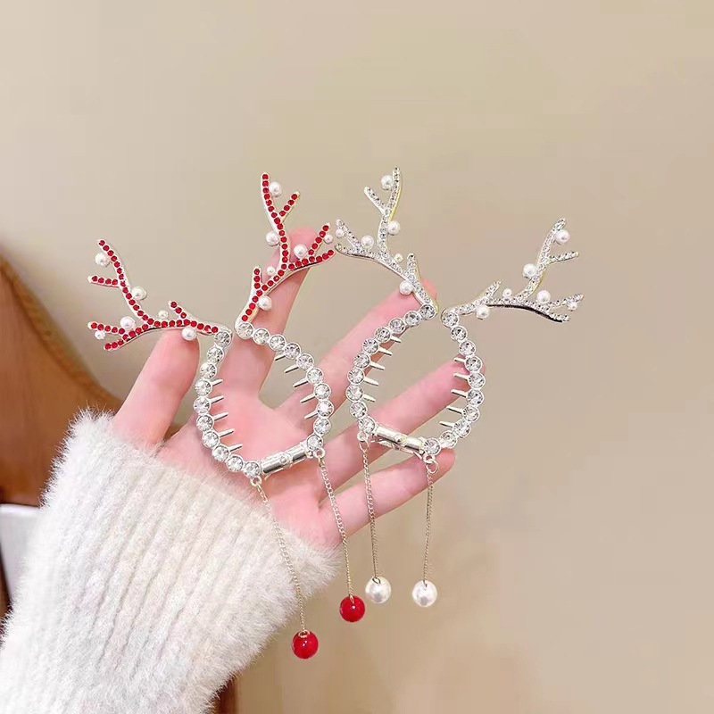 ✨🦌 Sparkling Reindeer Antler Hair Clips with Pearls – Festive Holiday Hair Accessories
