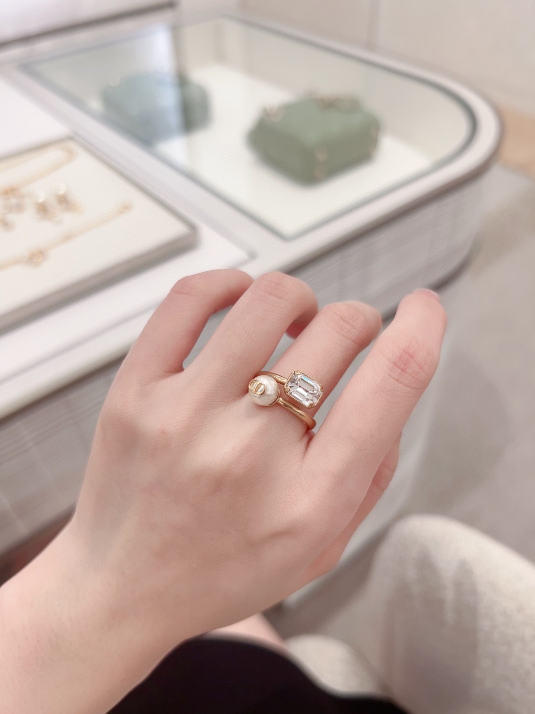 Dior Rock Sugar Square Diamond Pearl Ring