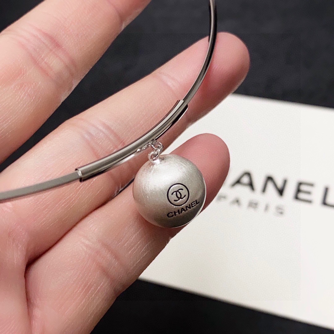 Chanel brushed silver ball pendant necklace