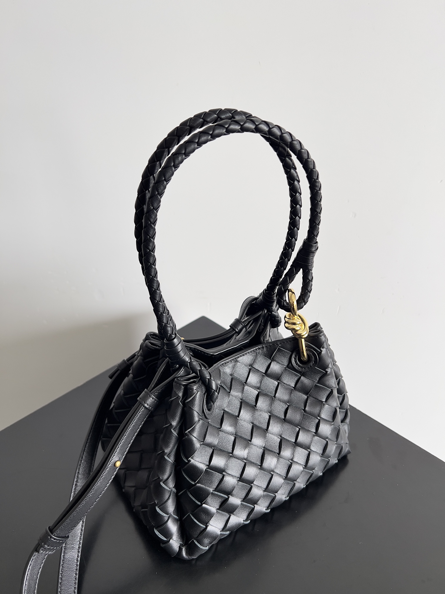 Bottega Veneta parachute handbag 796569