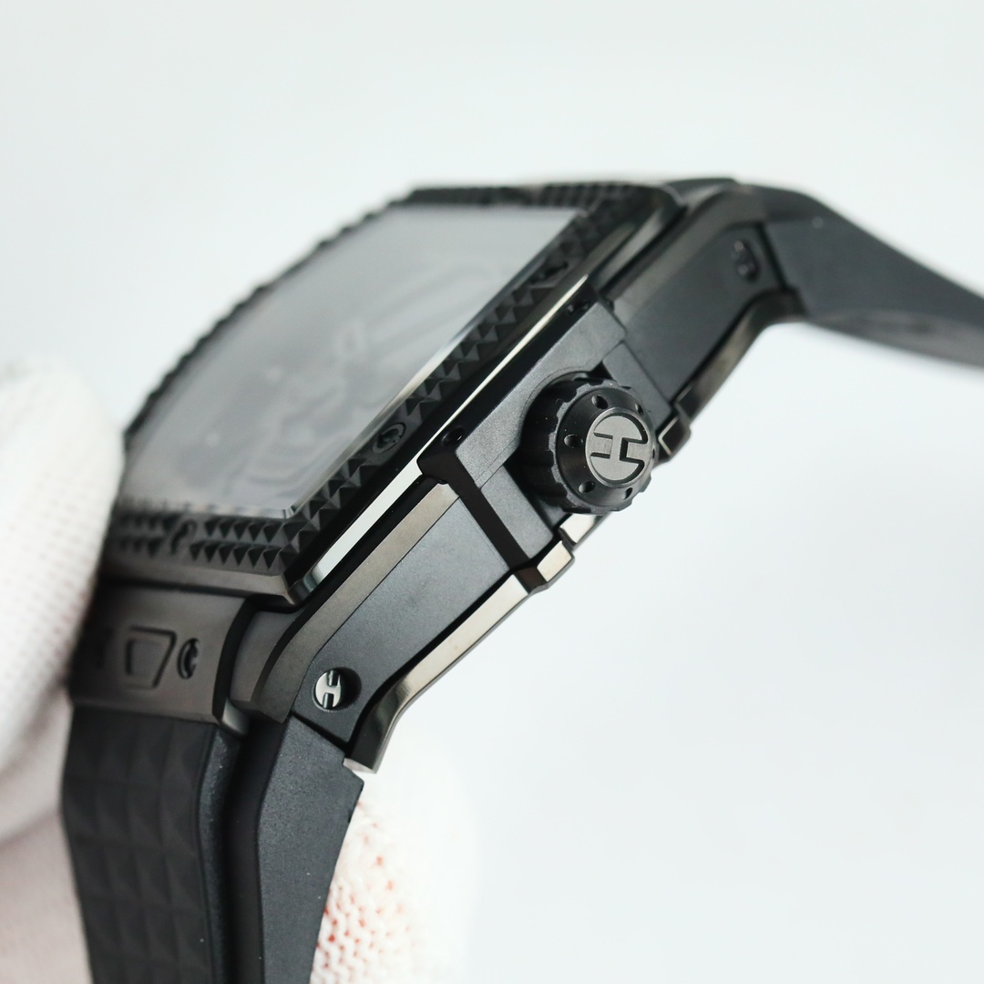 HUBLOT X43 Men's Mechanical Watch
