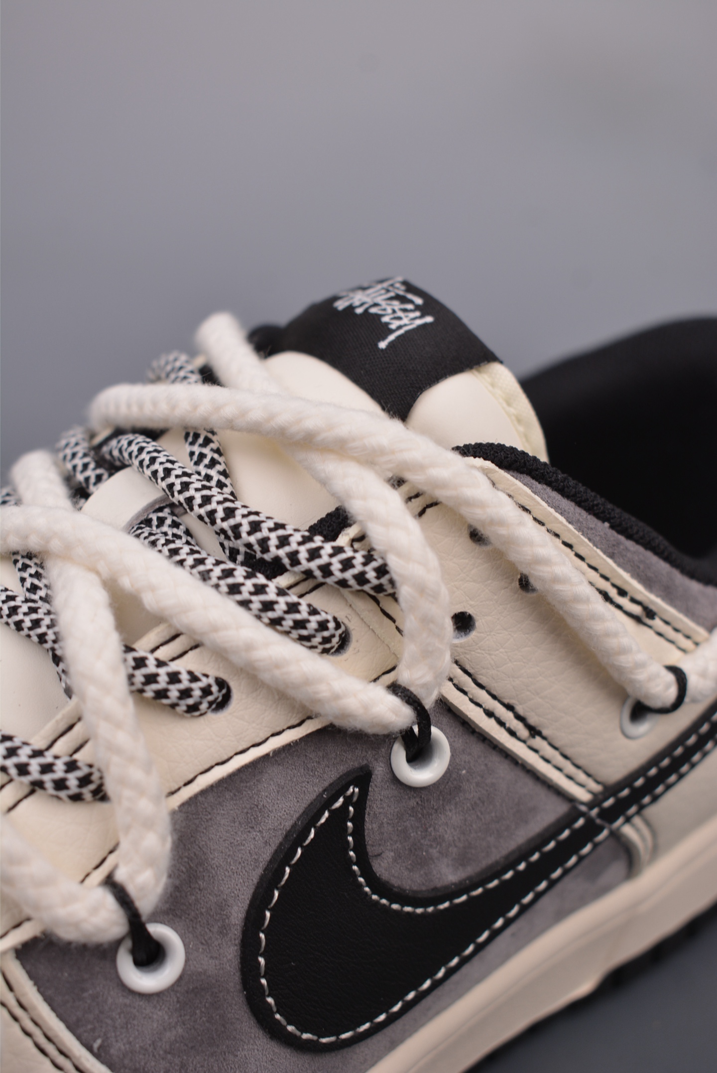 Stussy x Nike SB Dunk Low Retro Lot Stussy Off-White Dark Gray YX5066-208