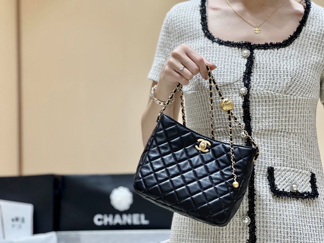 Chanel 22cc Spring/Summer Collection Golden Ball Hobo Hippie Bag 3259