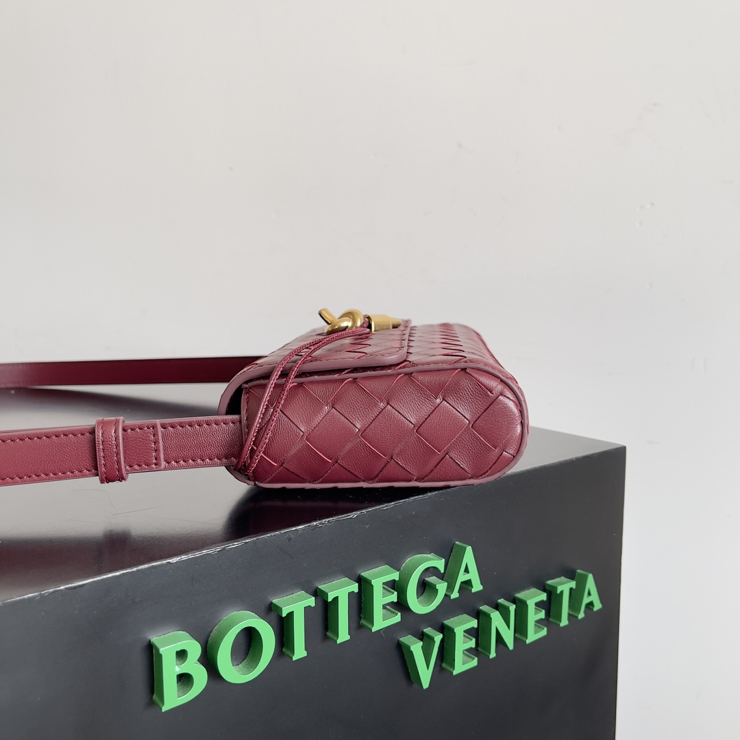 Bottega Veneta Mini Andiamo Bag 755545