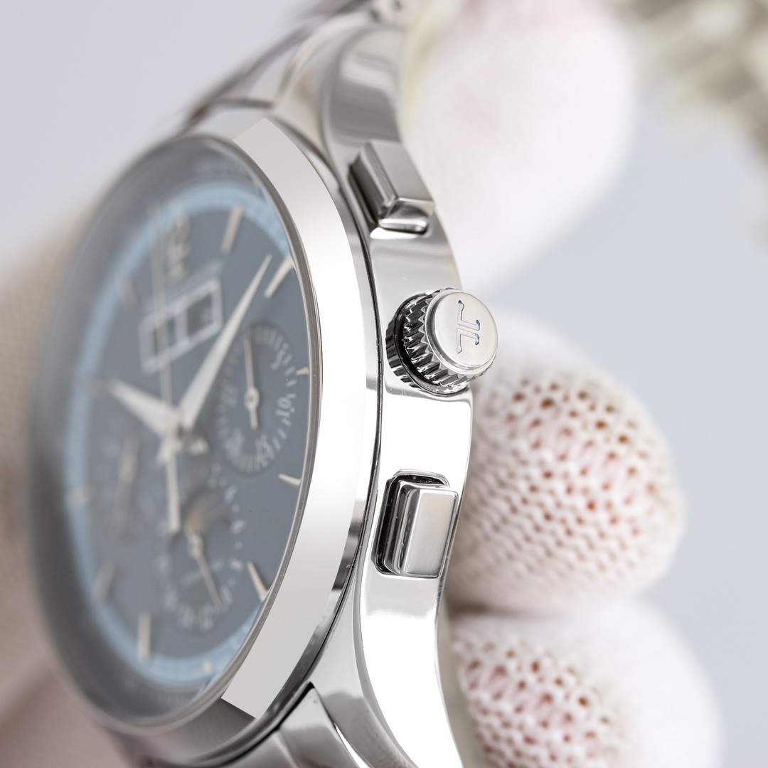 Jaeger-LeCoultre Master Series 4138420 Watch