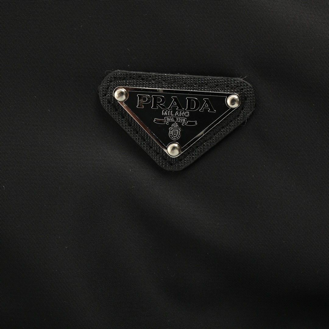 Prada 24Fw sherpa hooded jacket