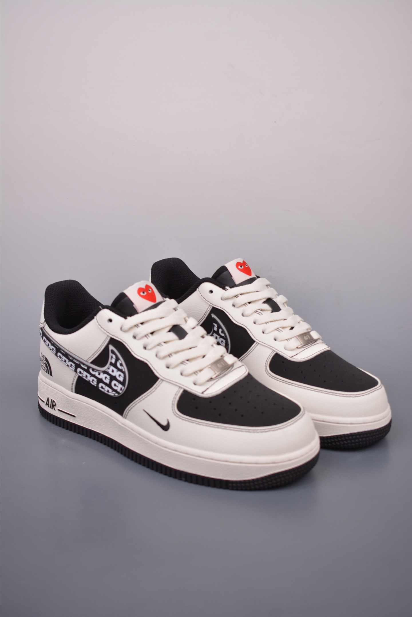The North Face x CDG x Nike Air Force 1’07 Low TNF white and black KY8899-110