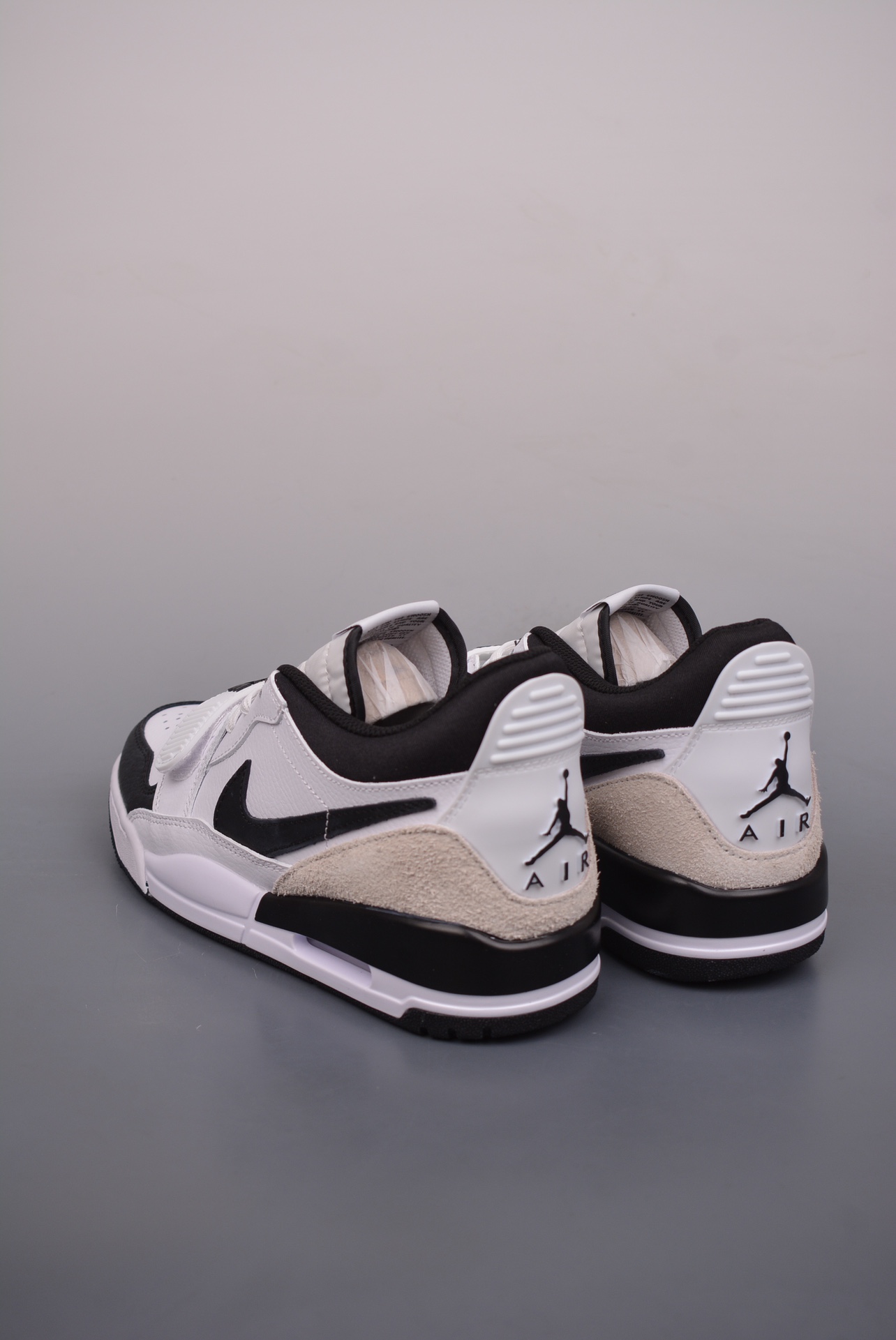 Nike Air Jordan Legacy 312 Low White Black Panda HV1811-101