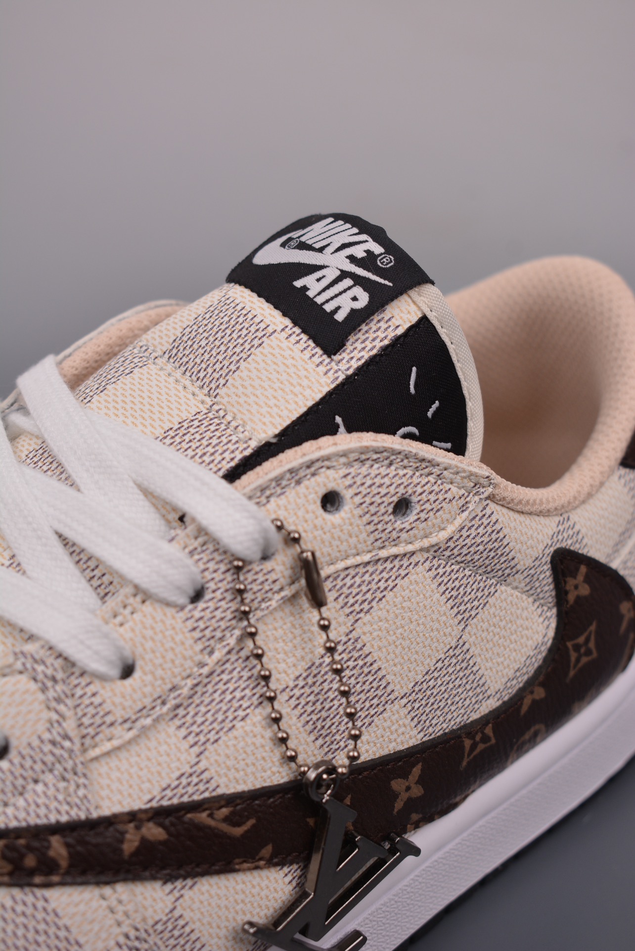 Travis Scott x LV Air Jordan 1 Low three-party collaboration