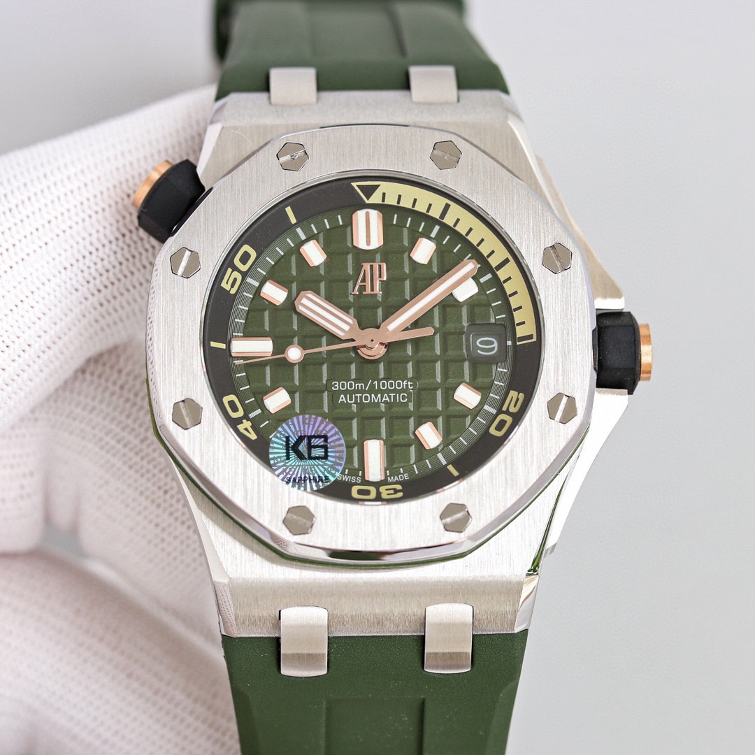 Audemars Piguet Royal Oak Offshore Series 15720ST.OO.A052CA.01
