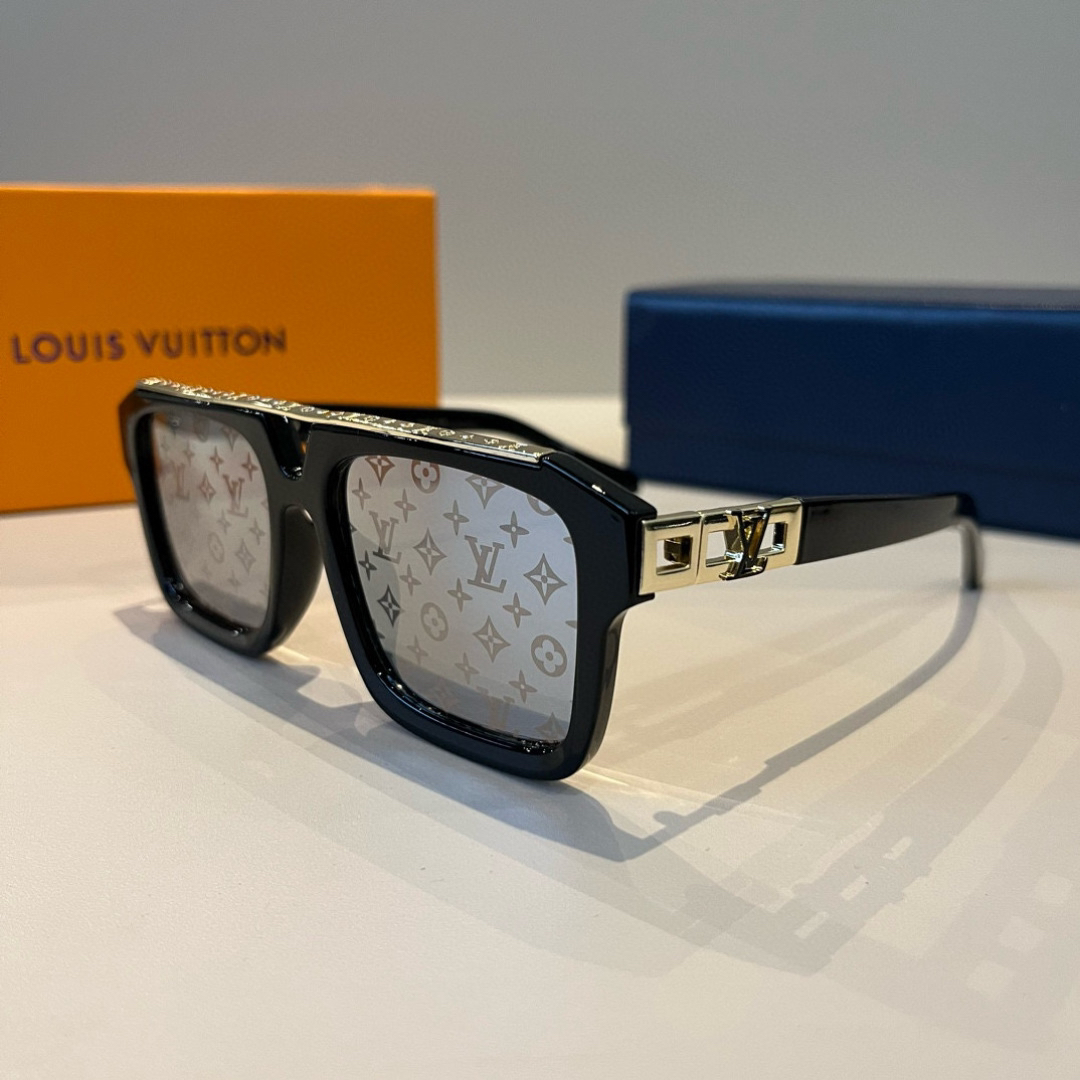 Louis Vuitton square-frame sunglasses
