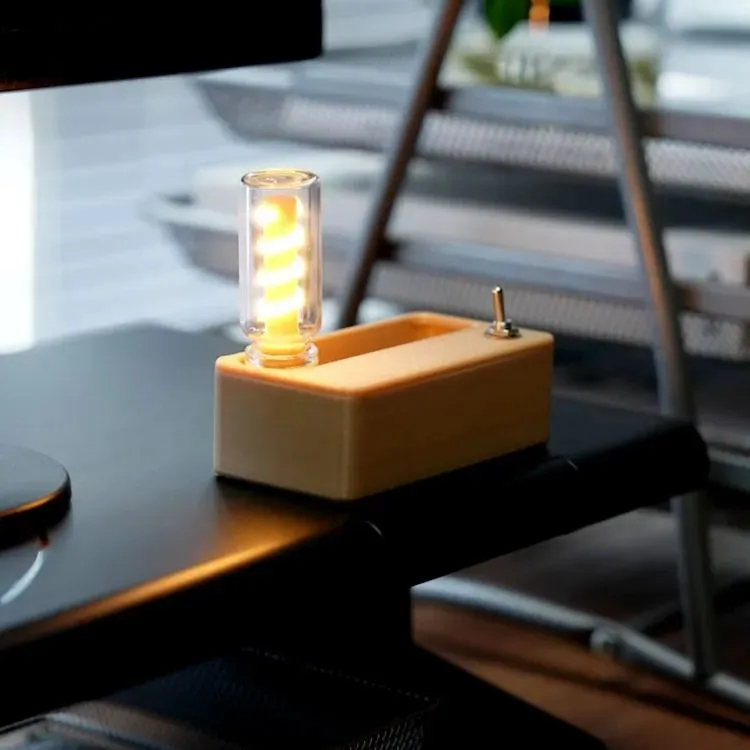✨Creative Magnetic Flippable Table Lamp