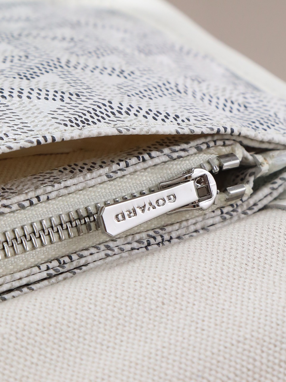 Goyard plumet clutch 020150