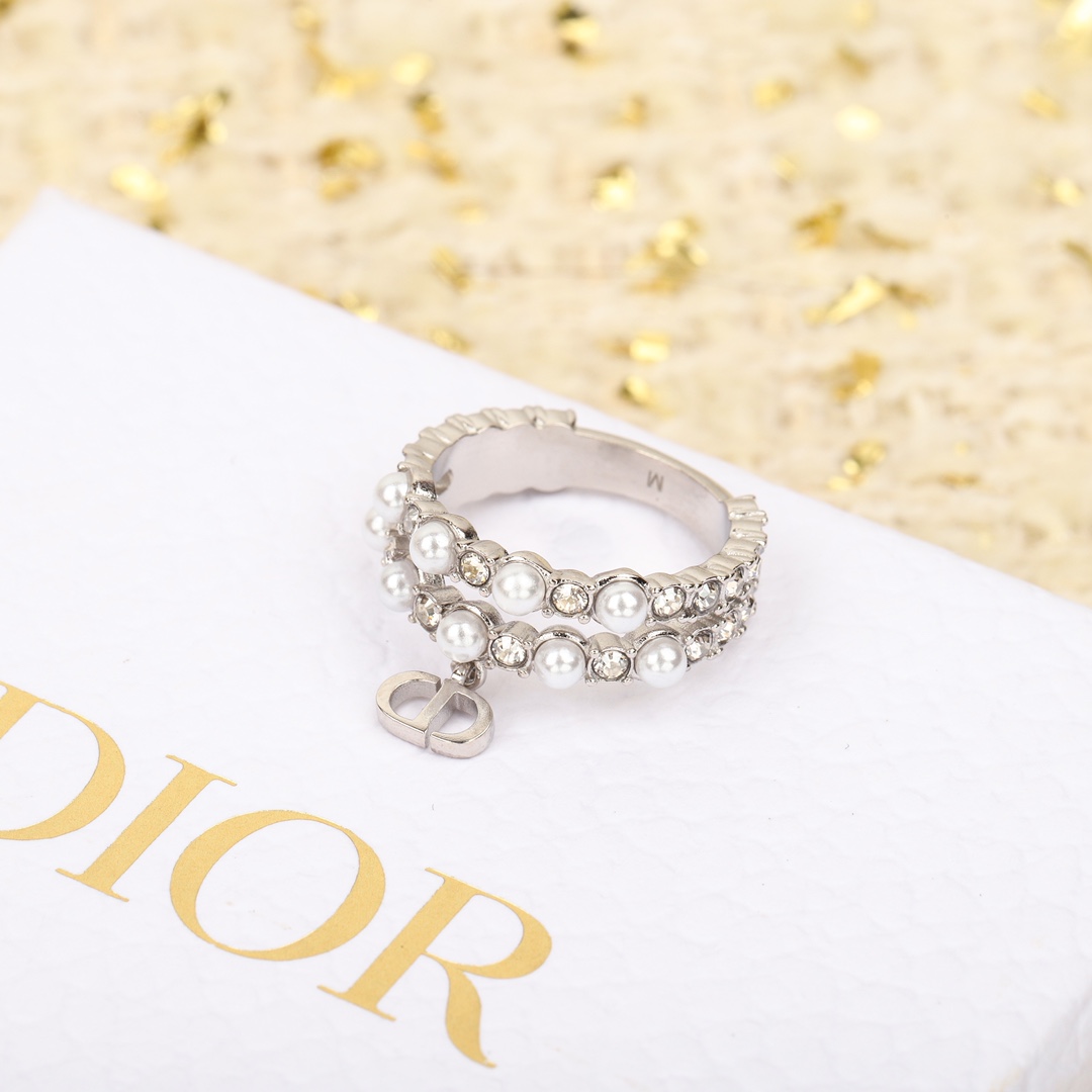 Dior pearl and diamond ring