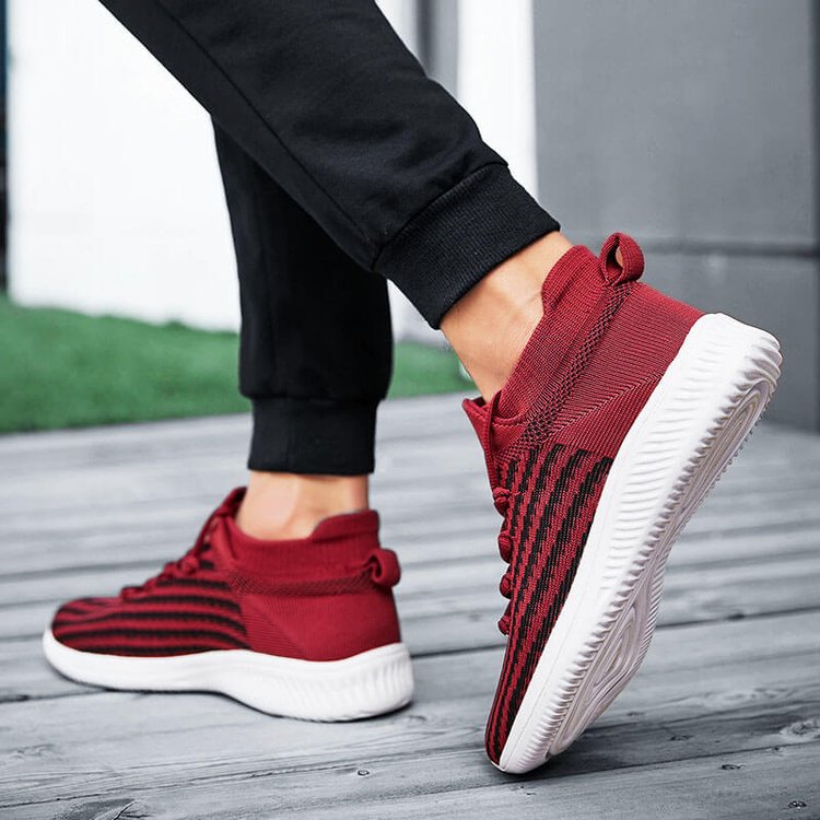 Men's Flying Woven Lace-Up Sneakers