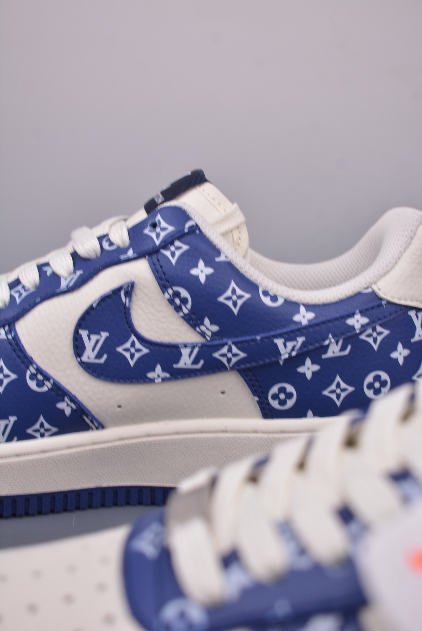 Louis Vuitton x Nike Air Force 1'07 LV8 Low 