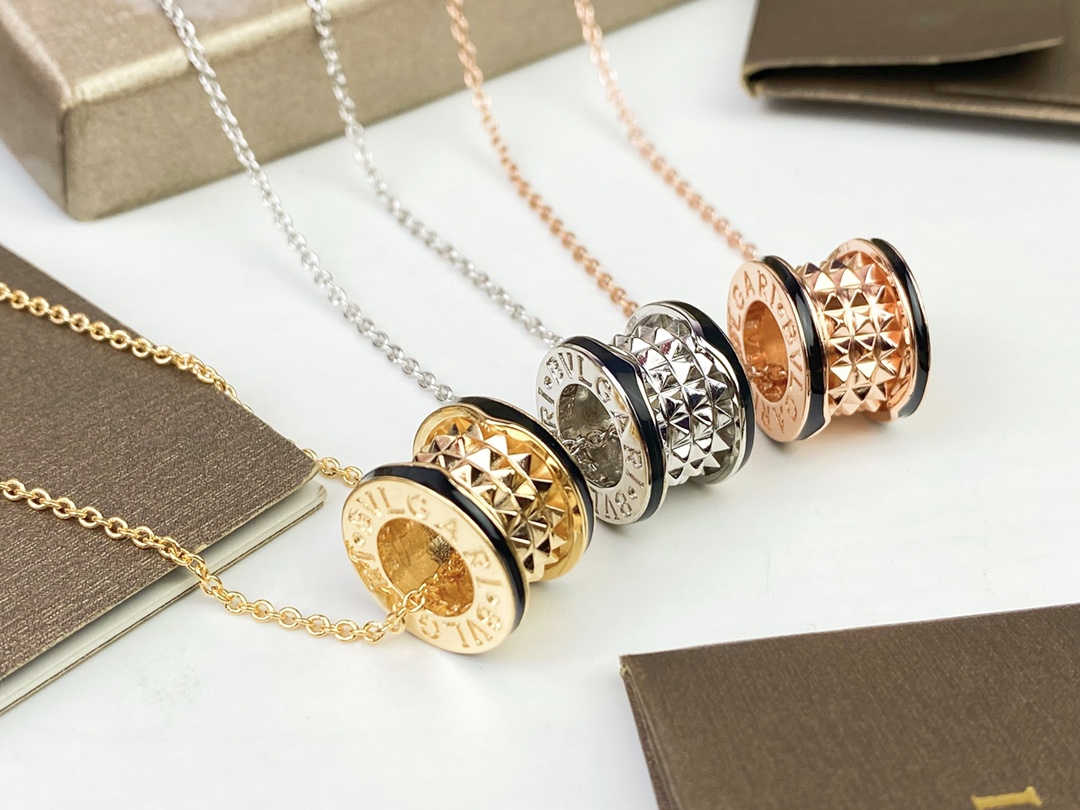 Bulgari LGARI B.zero 1 ro series rivet ceramic necklace
