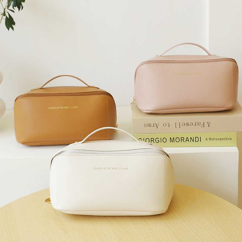 Large-capacity Travel Cosmetic Bag✨Clearance