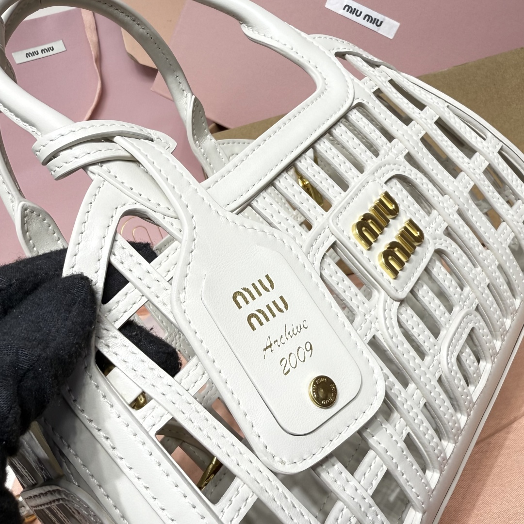Miu Miu Naa leather bag 5BA294
