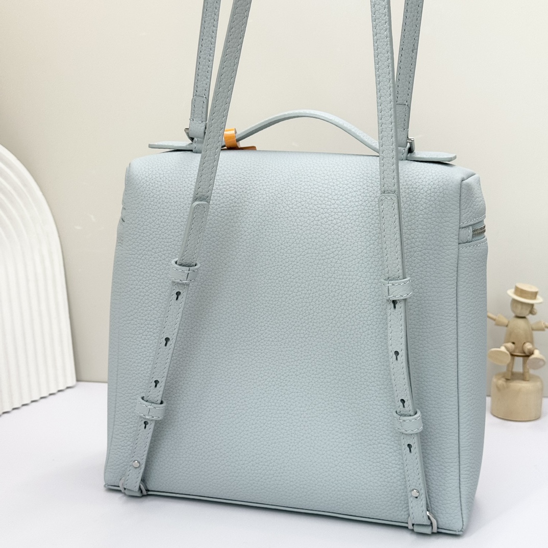 Loro Piana Extra poet L23.5 Square Backpack FAI6491