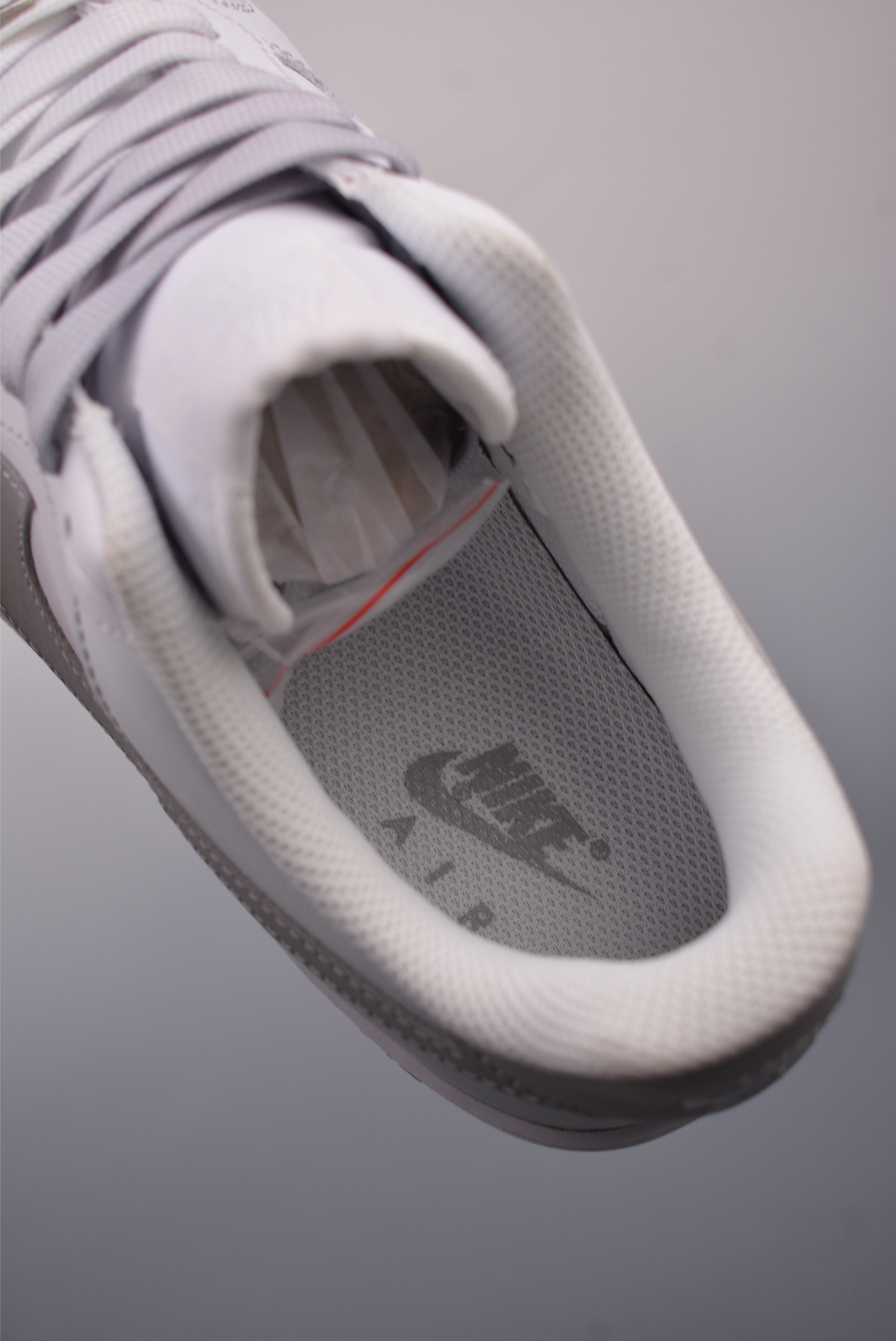 Nike Air Force 1'07 Low WhiteSliver FN0366-102