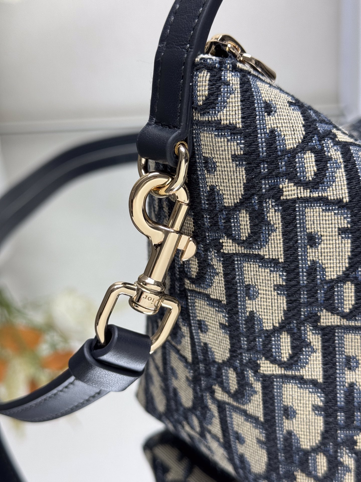 Dior Natural Color Series Old Flower Embroidered Handbag 5554