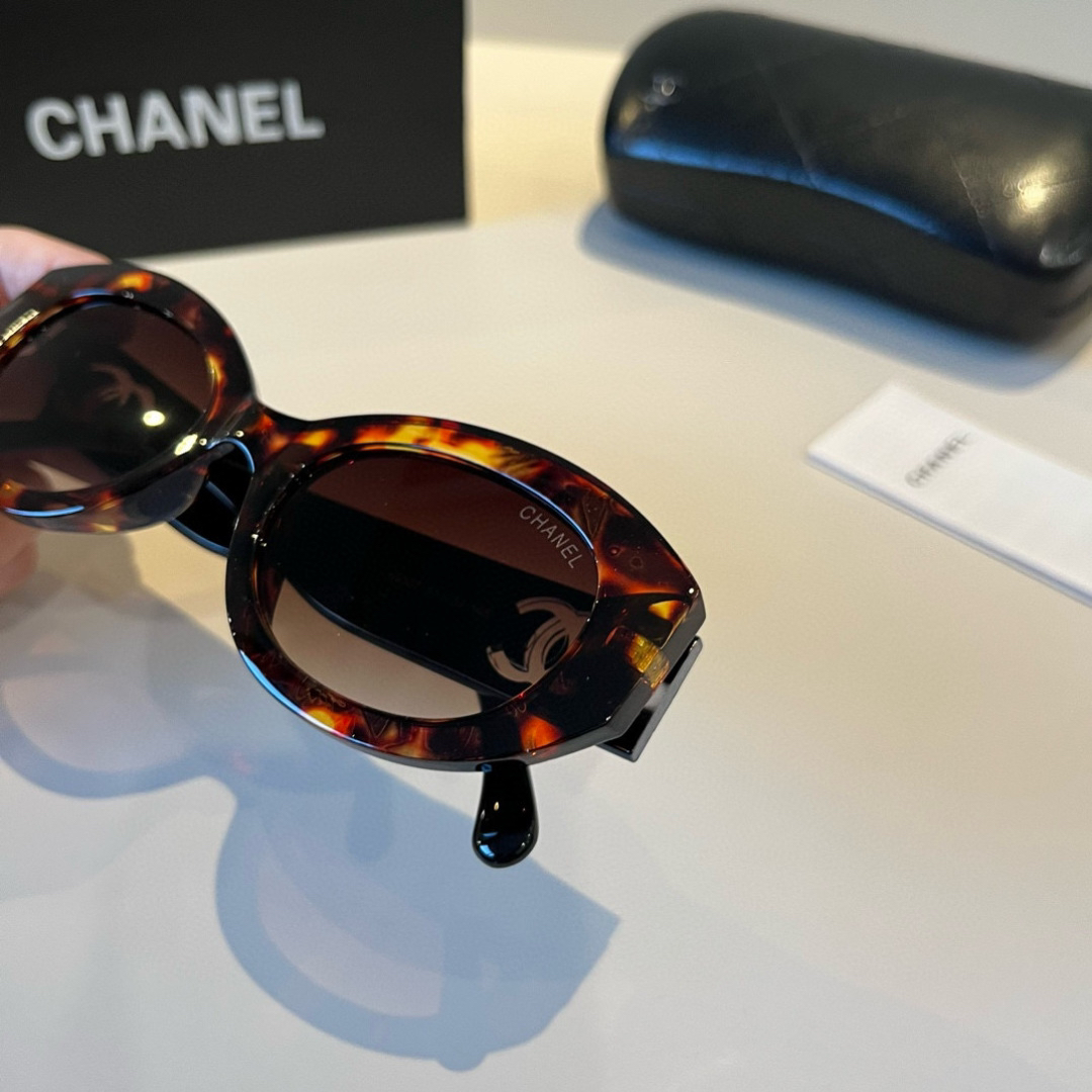 Chanel round frame sunglasses