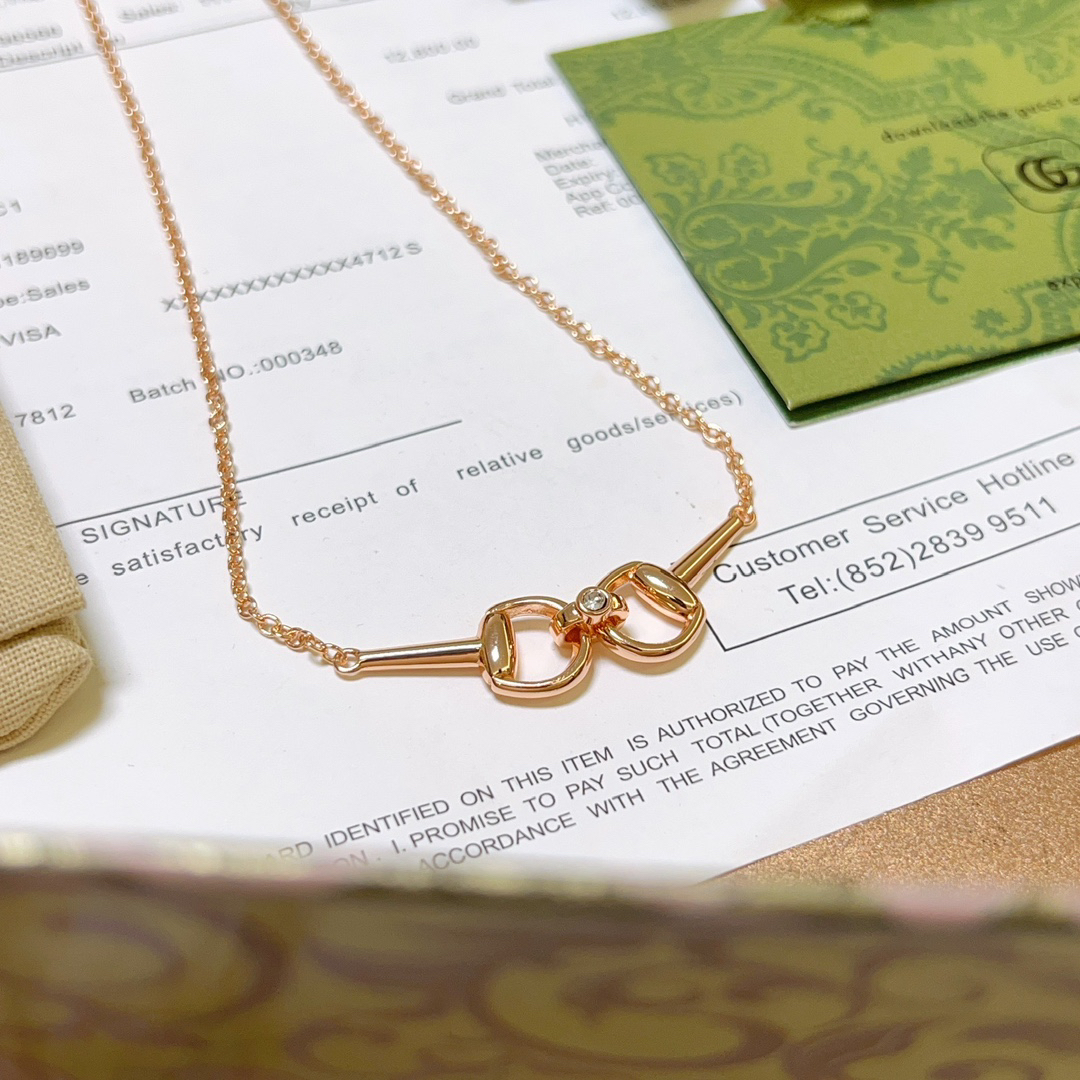 Gucci GG rose gold necklace