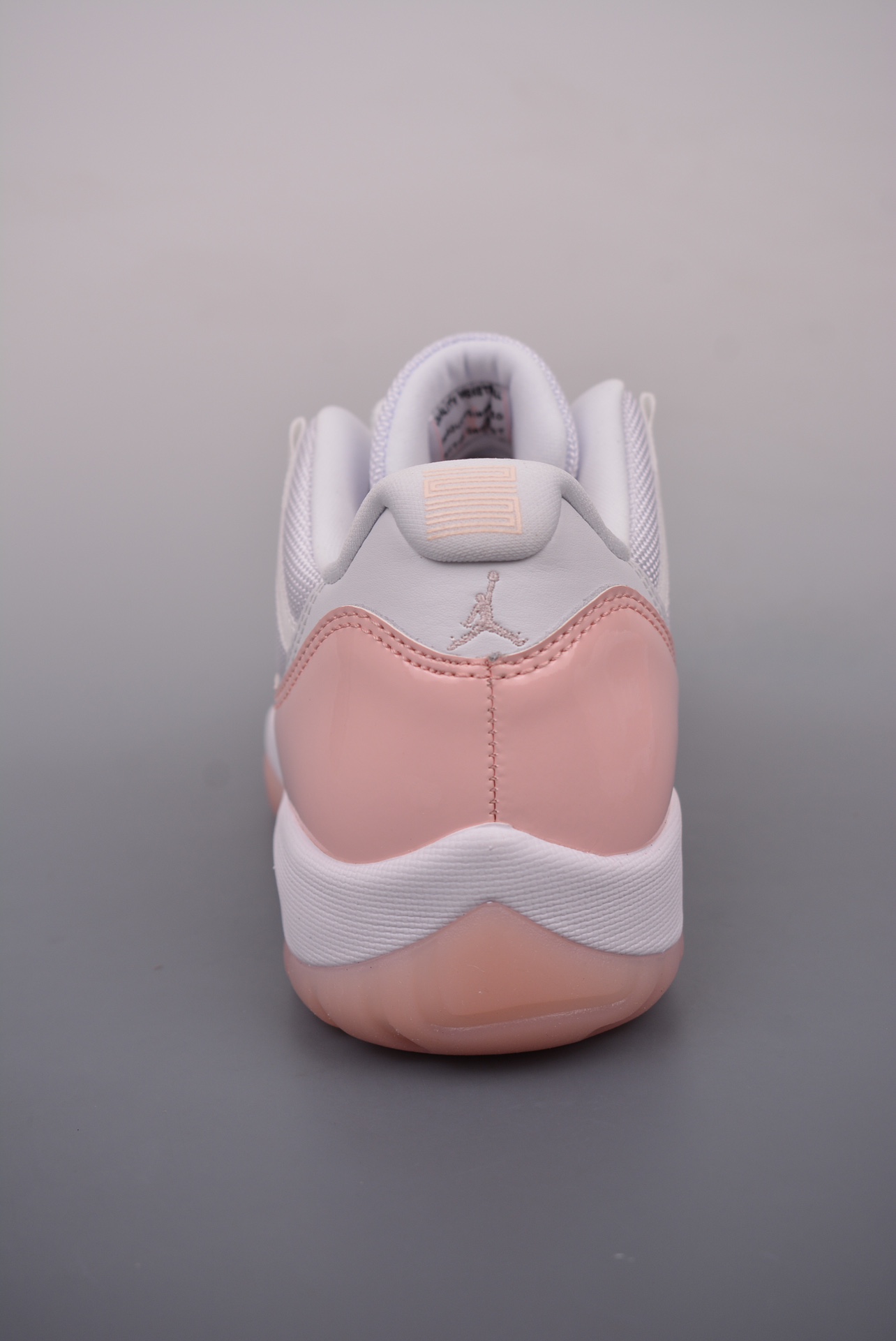 Nike Wmns Air Jordan 11 Retro Low Legend Pink AH7860-160