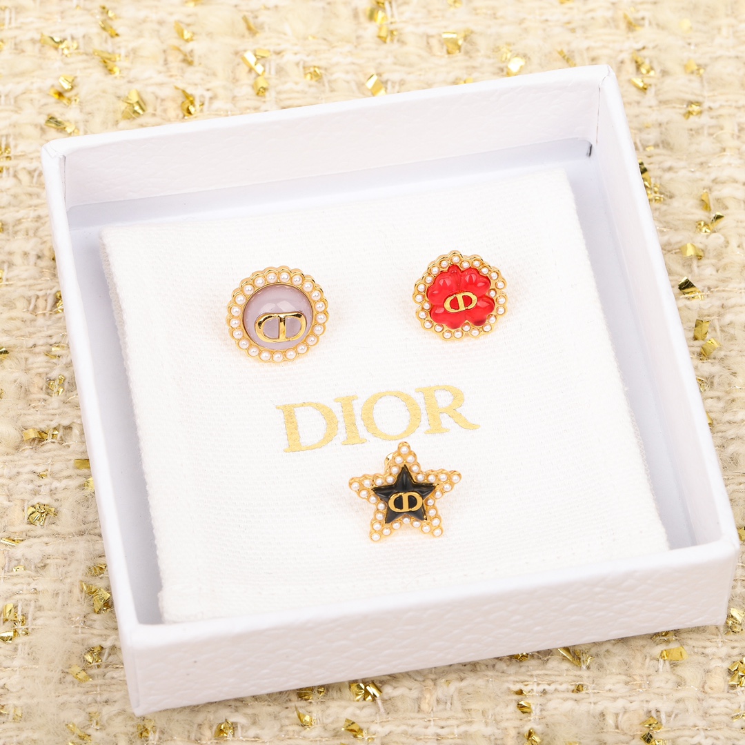 Dior three-piece earrings