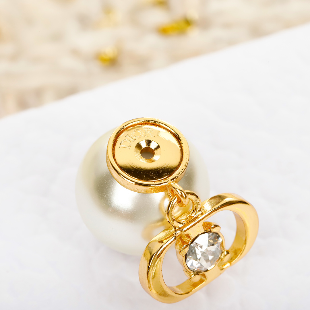 Dior Pearl Earrings