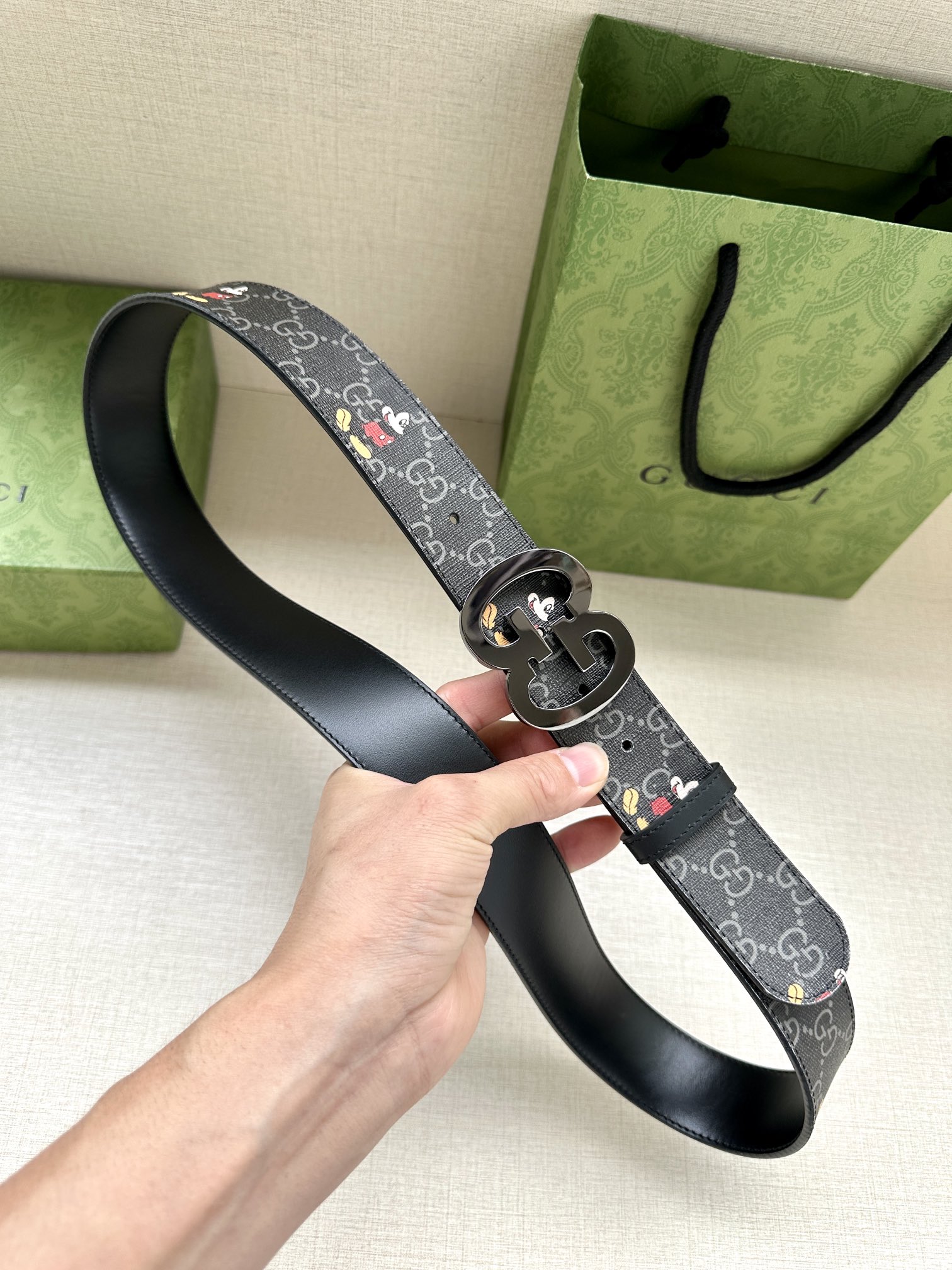 Gucci Mickey Mouse print double-sided leather belt width 4.0CM