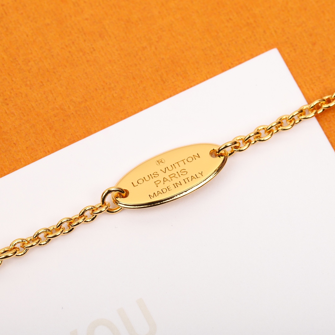 Louis Vuitton Pink Set Necklace