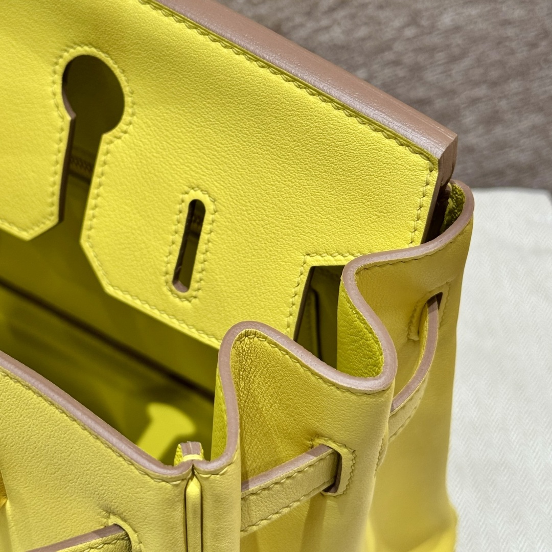 Hermès Birkin 9RLime Handbag (Handmade to order)