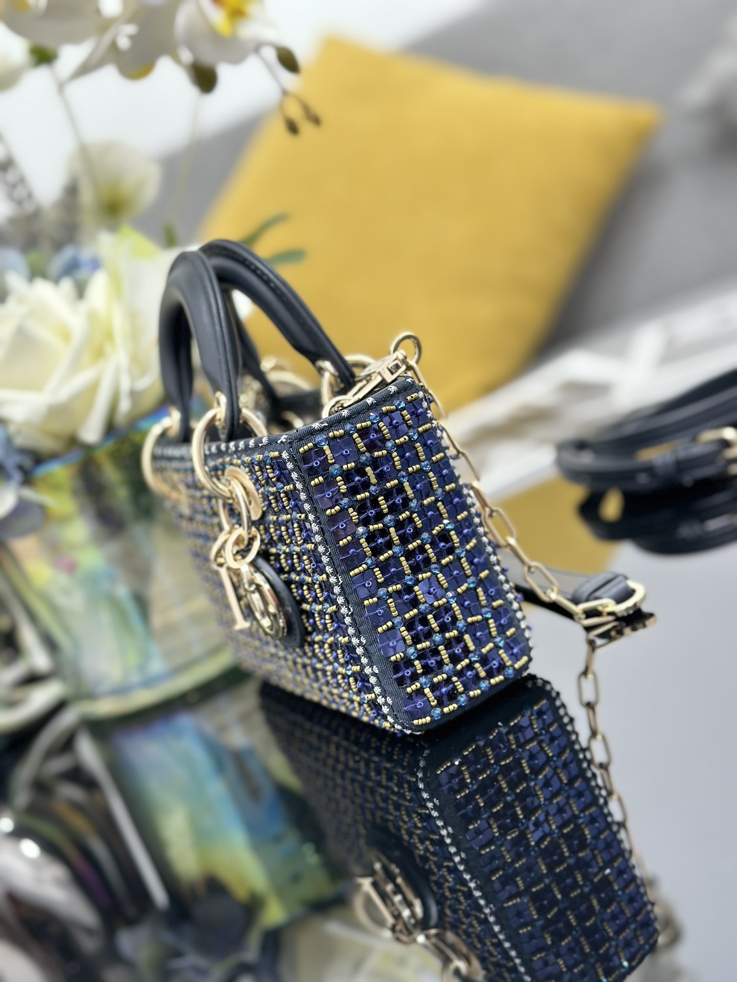 Dior Lady D-Joy Super Mini Embroidered Lens Blue Beads Lady Dior Bag S0910