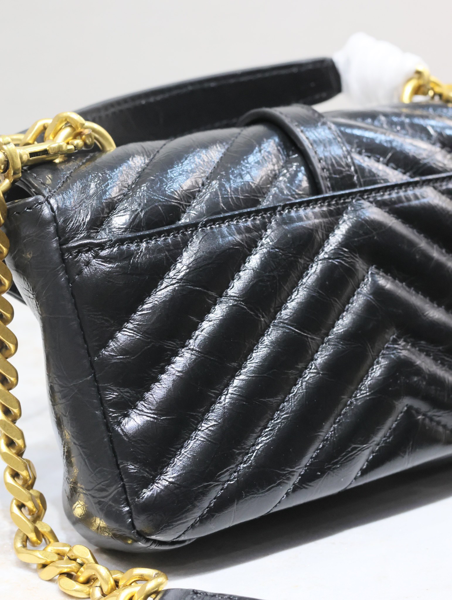 Yves Saint Laurent mini college waxed leather chain bag 779430