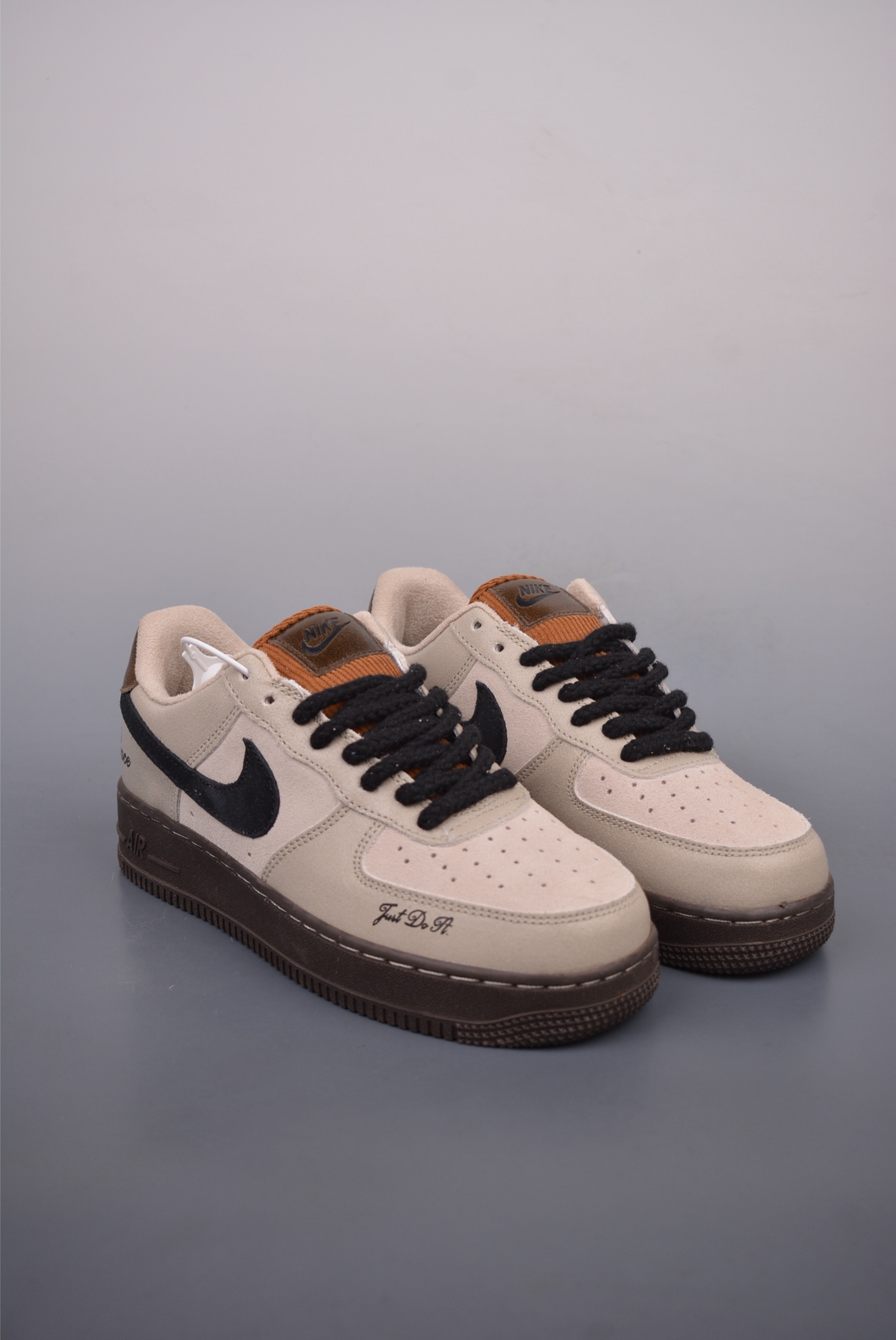 Nike Air Force 1’07 Low Love & Peace Gray Brown HQ3458-142