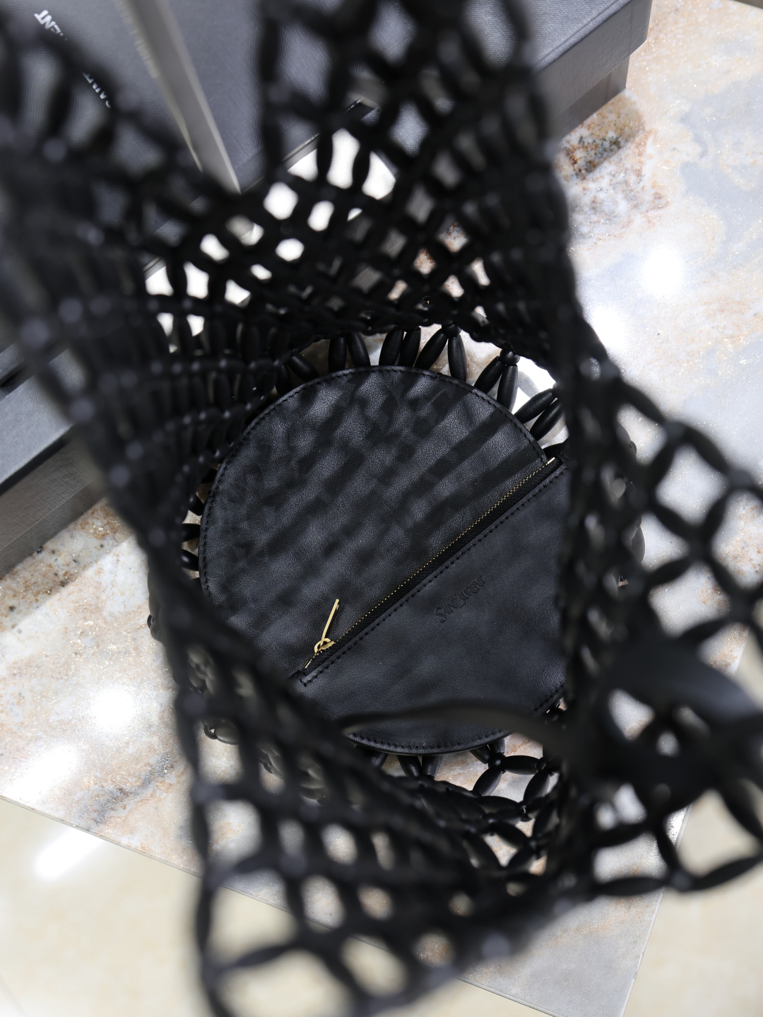 Yves Saint Laurent Bucket Sule bag hand-woven bag 821911