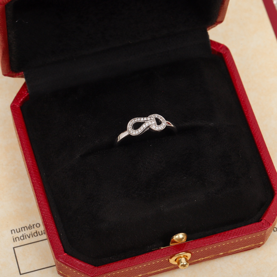 Cartier button ring