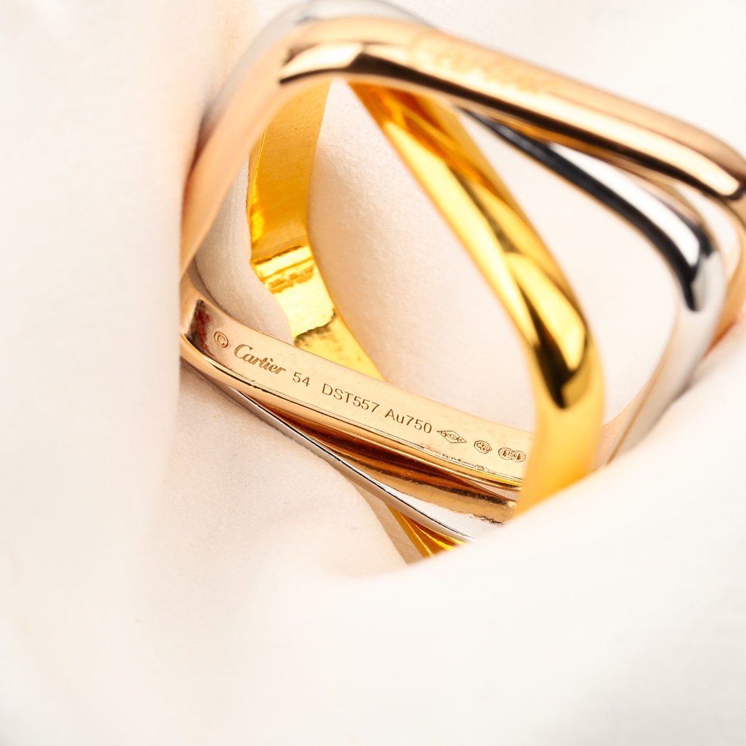 Cartier Trinity cushion-shaped three-color ring ring