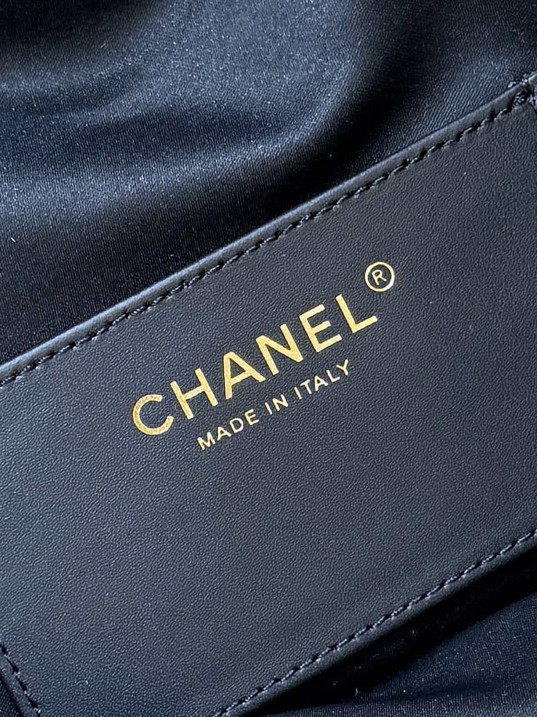 Chanel 25S Spring/Summer Collection Large Denim Handbag AS5311 00158