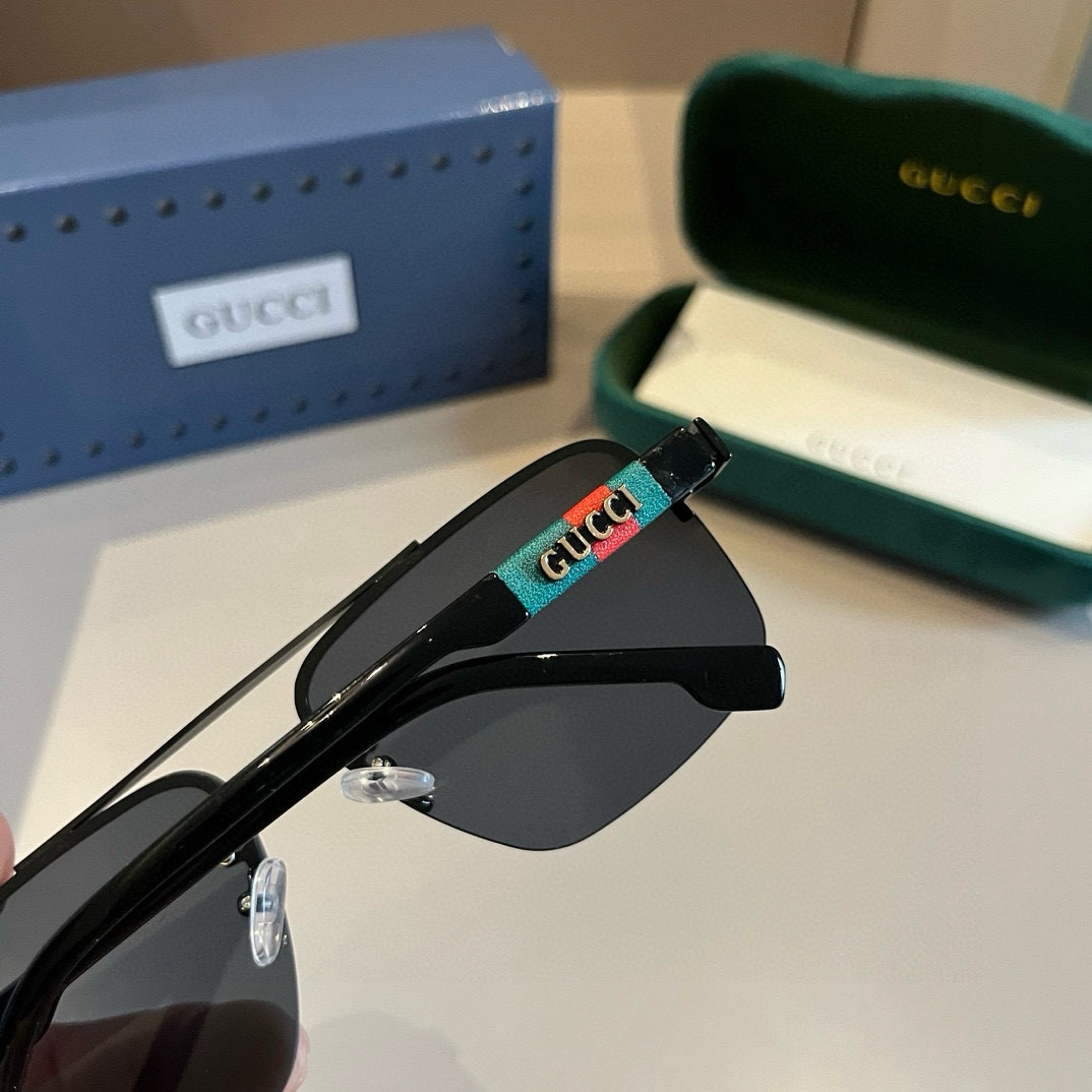 Gucci Square Frame Sunglasses