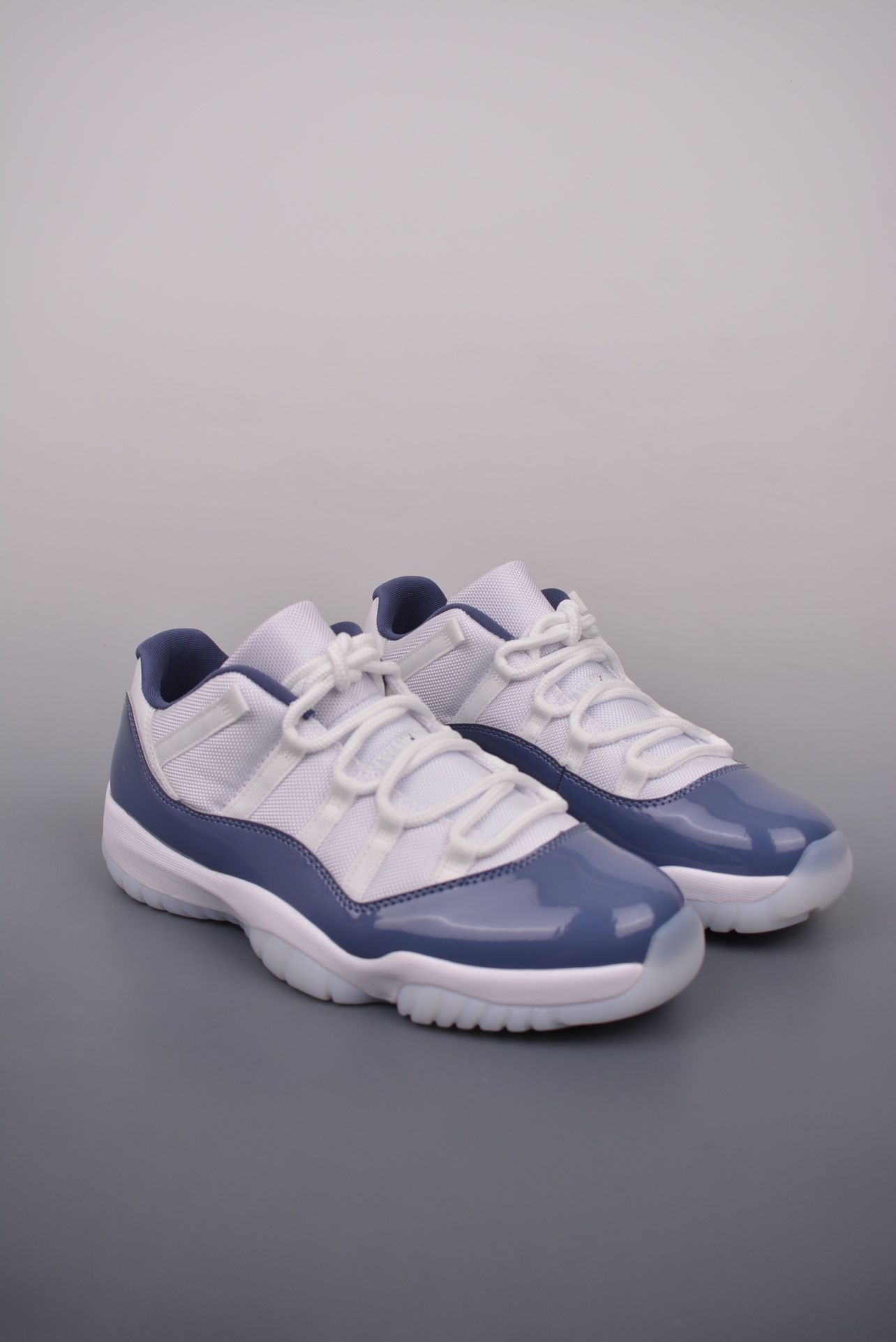 Nike Air Jordan 11 Retro Low Diffused Blue FV5104-10