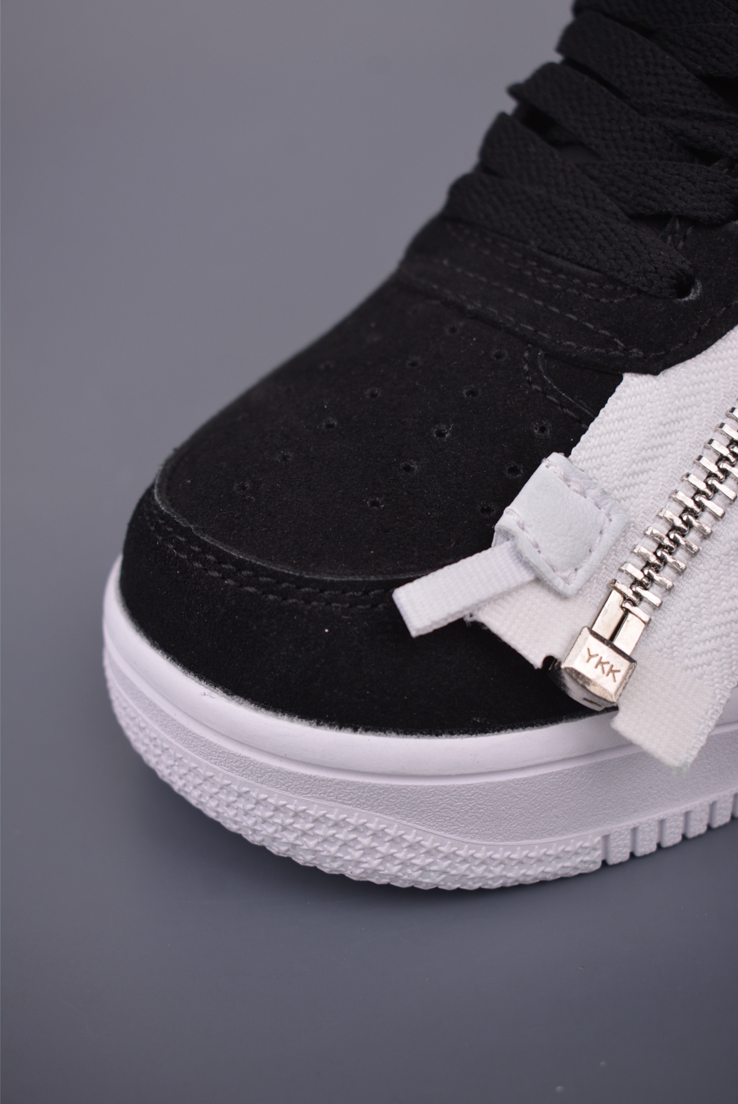 ACRONYM x NikeLab Lunar Force 1 “Black White” 698699-001