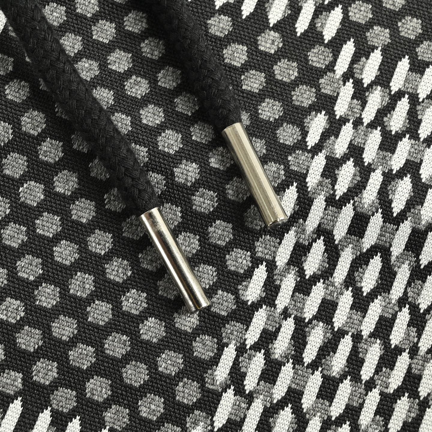 Louis Vuitton 25ss Pharrell checkerboard rhinestone wool shorts