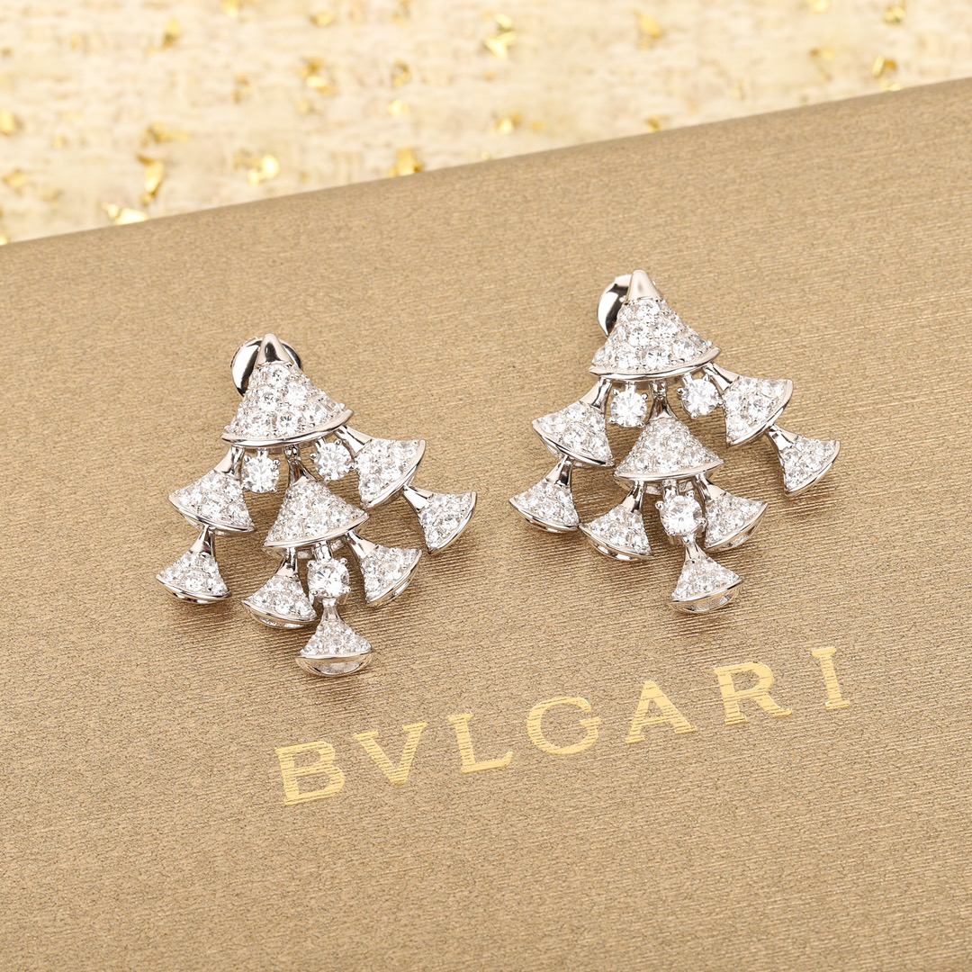Bulgari fan-shaped diamond earrings