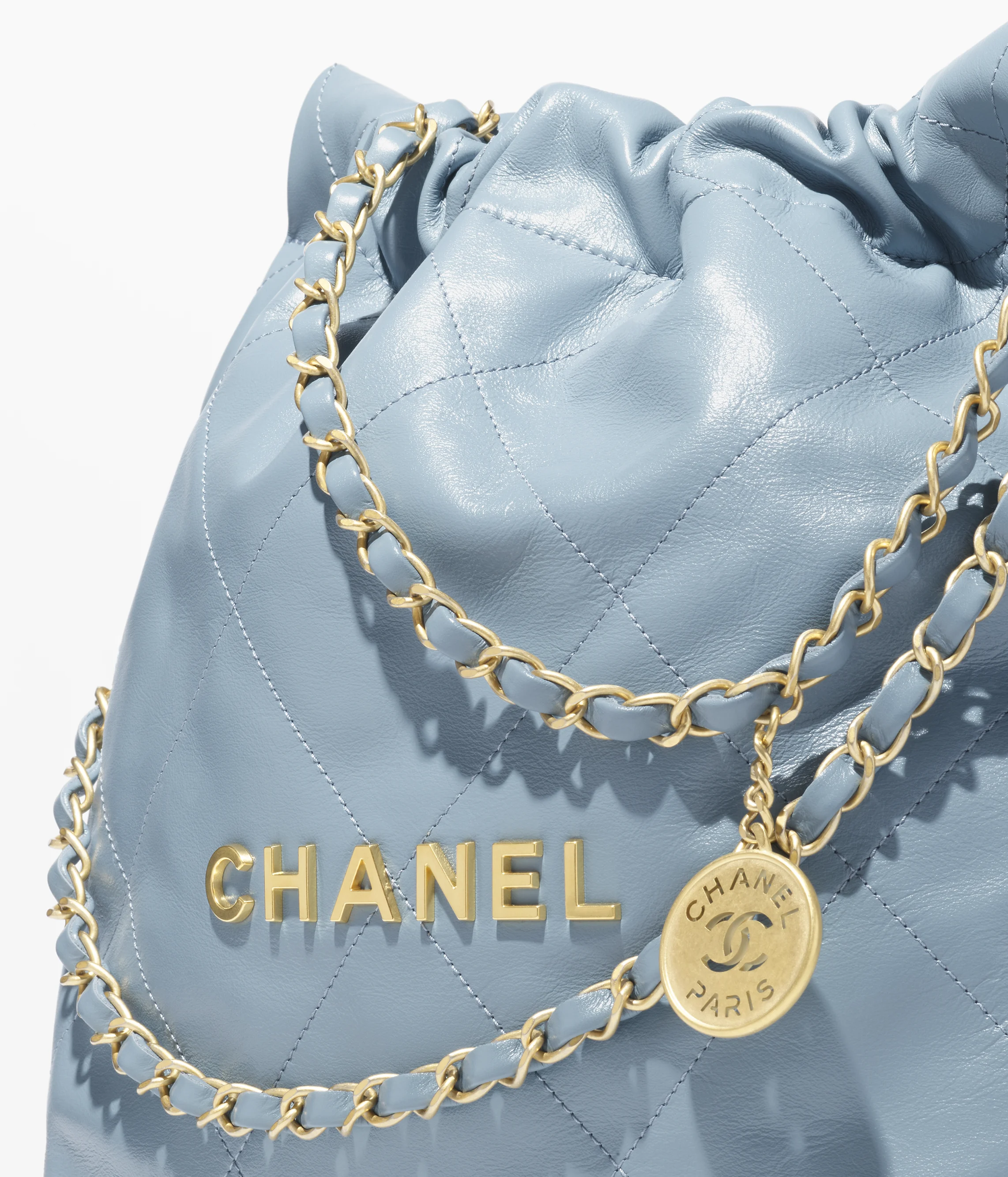 CHANEL 22 Small Handbag Shiny Calfskin & Gold-Tone Metal Blue AS3260-B19059-NAGEU