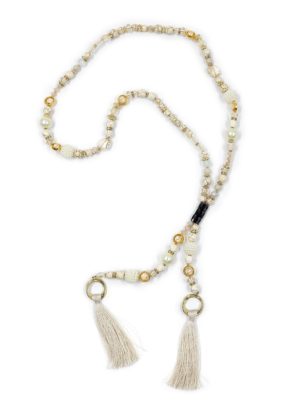 Collar Borlas Hilos