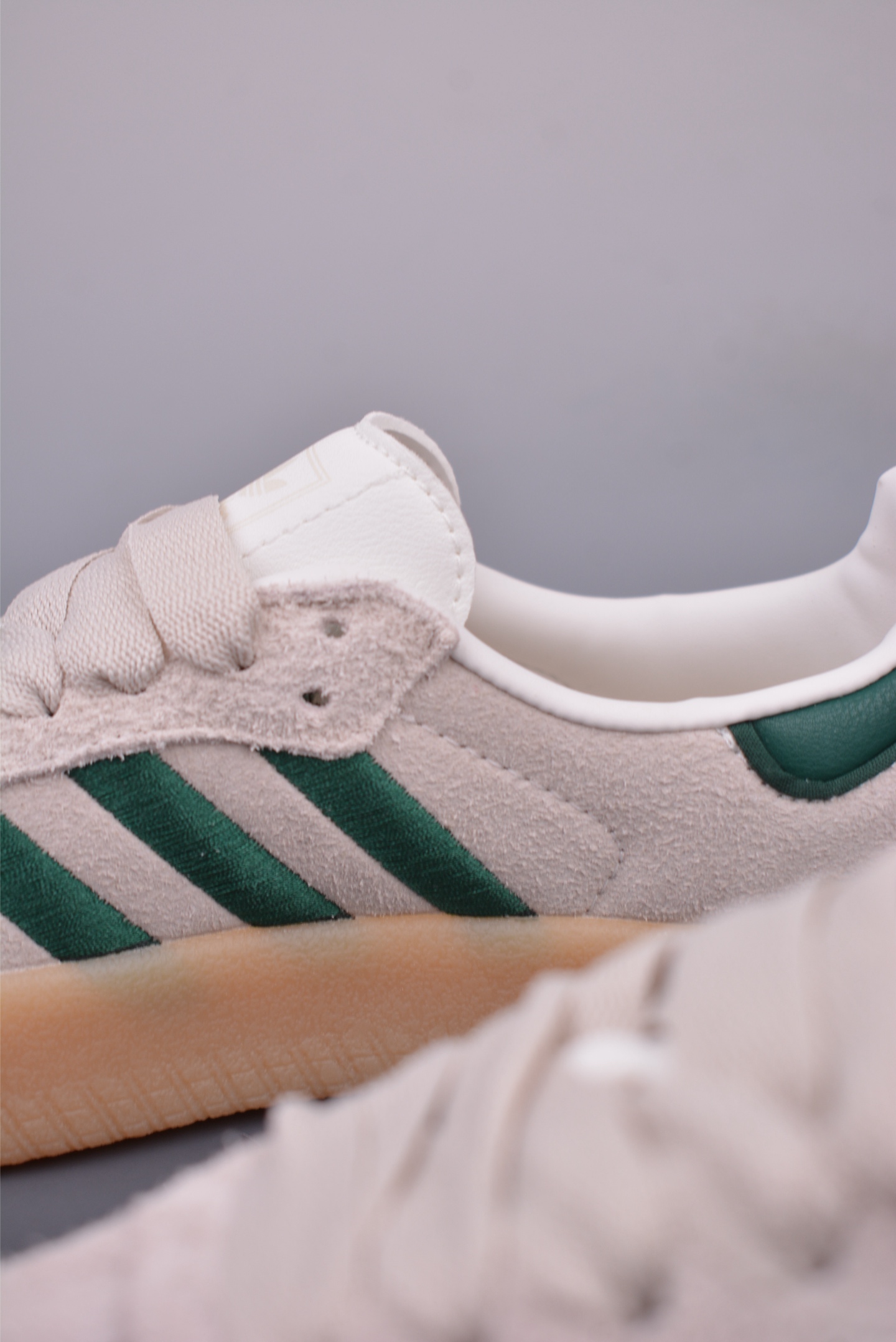 Adidas Barreda Decode casual sneakers white, gray and green JQ0255