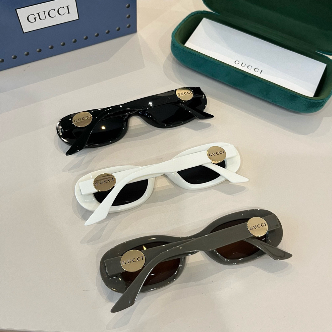 Gucci Round Frame Sunglasses